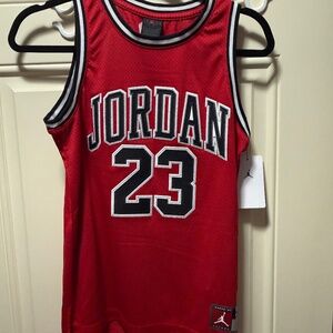 NWT Kids Jordan 23 Basketball Jersey Red - M 10-12